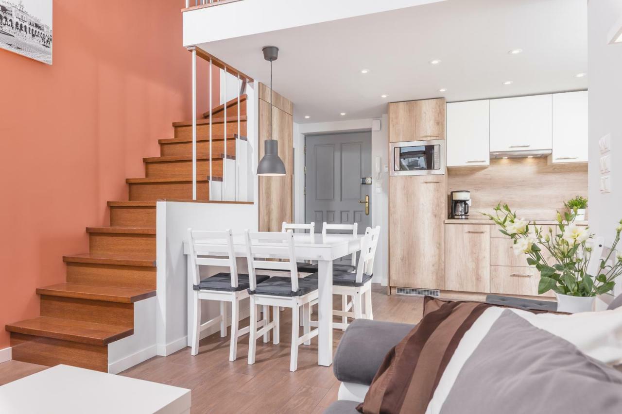 Cheerful Air Conditioned Apartment With Mezzanine And Parking - Old Town Kraków Eksteriør billede