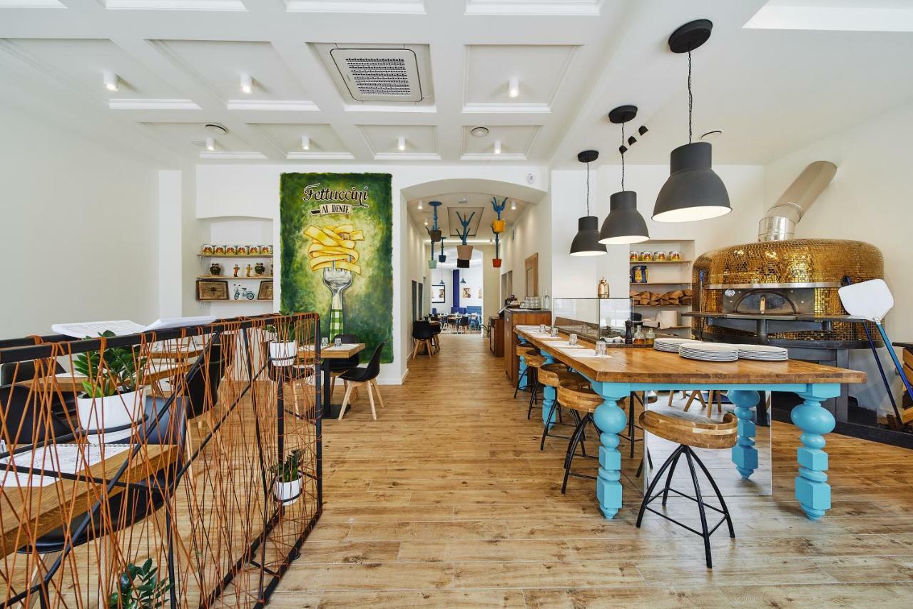 Cheerful Air Conditioned Apartment With Mezzanine And Parking - Old Town Kraków Eksteriør billede