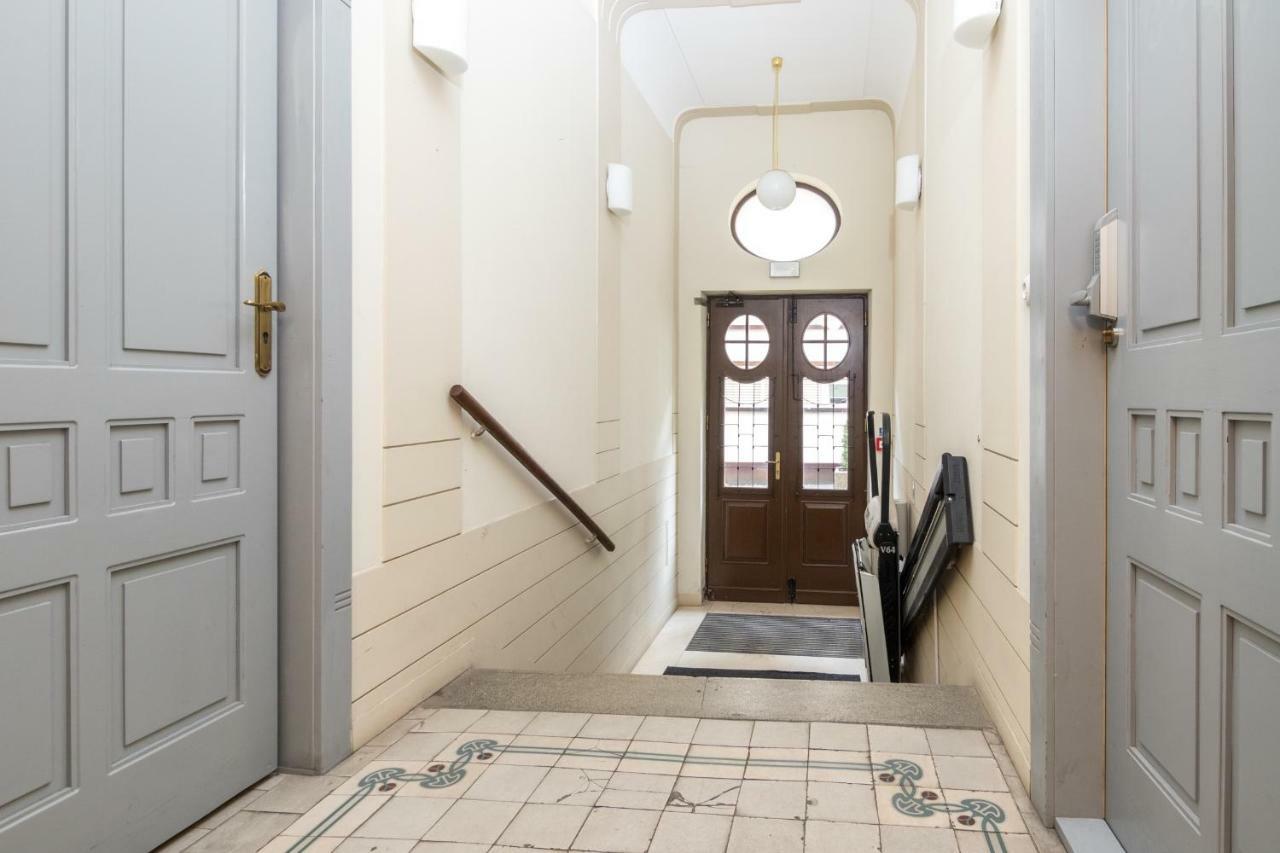 Cheerful Air Conditioned Apartment With Mezzanine And Parking - Old Town Kraków Eksteriør billede